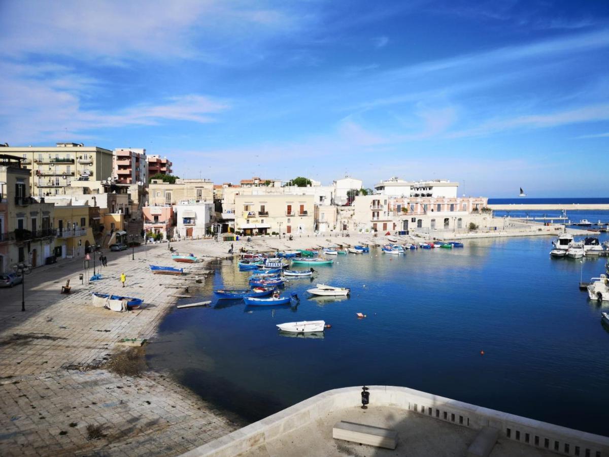 La Torretta Di Gigi - Soggiorno In Torre Medievale Bisceglie Luaran gambar